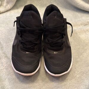 Nike Men’s Black Sneakers